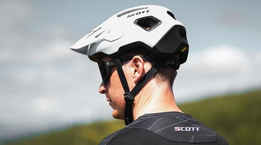 Kategorie Erwachsenen-Helme